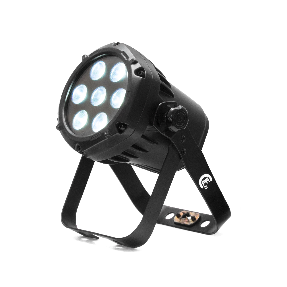 CLF_CLF Quadcolor mini PAR perspective light on.png